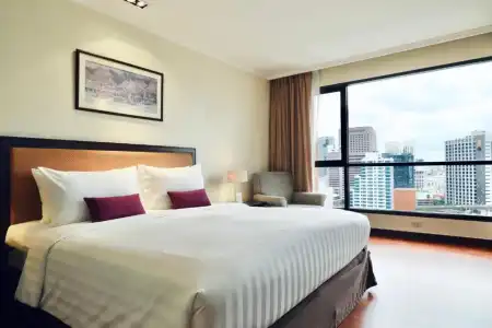 Bandara Silom Suites - 170