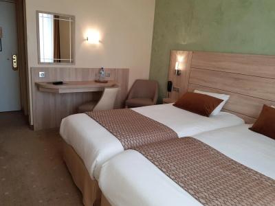 Trianon Rive Gauche - 12