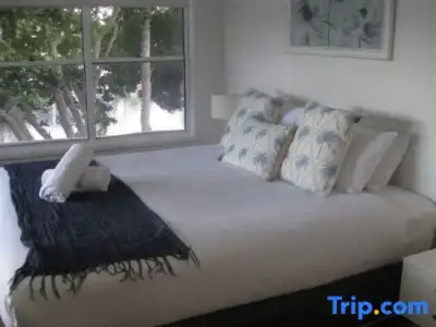 Noosa Entrance Waterfront Resort - 309