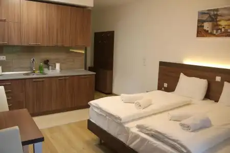 Corvin Holiday Apartment - 18
