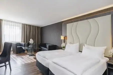 Plaza Inn Grevenbroich - 49