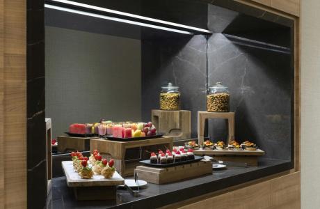 Hilton Garden Inn Jakarta Taman Palem - 28
