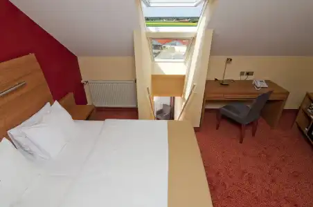 Holiday Inn Munich-Unterhaching by IHG - 6