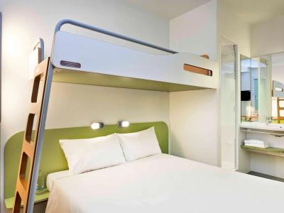 Ibis Budget Málaga Centro - 4