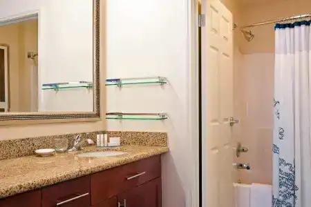 Residence Inn Lansing West - 33