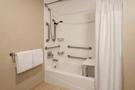 Courtyard by Marriott San Antonio Airport/North Star Mall - 8