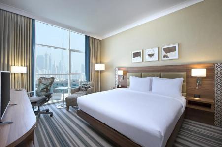 Hilton Garden Inn Dubai Jumeirah - 4