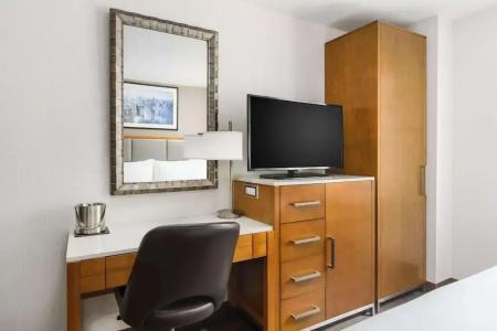 Doubletree Chelsea - 34