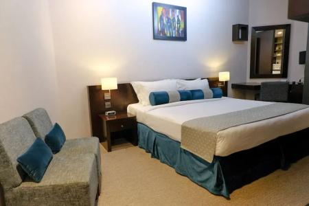 Signature Apartments & Spa - 77