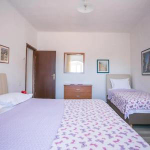 Garden Apartment - 27