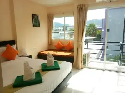 Island Patong Beachfront Apartments - 40