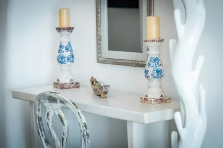 Angel Luxury Suites - 129