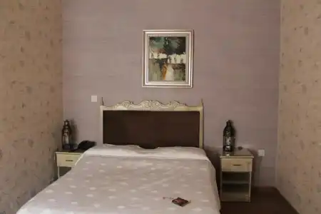 Bella View Art Boutique - 6