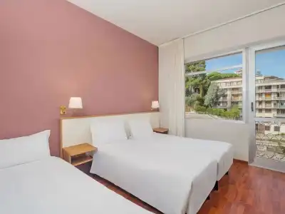 Riviera - 14