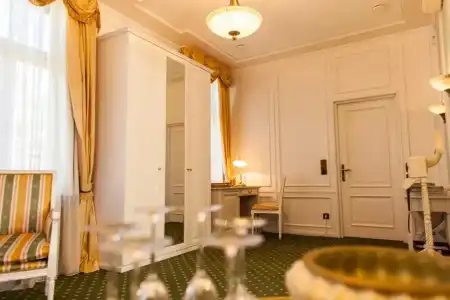 TB Palace & Spa - 42