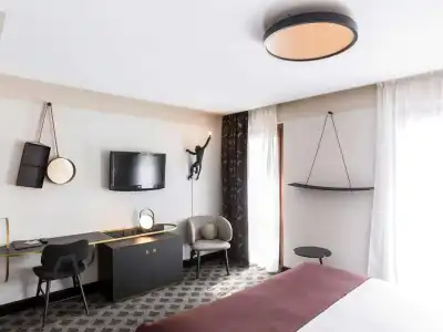 Hôtel Cannes Centre Univers - 3