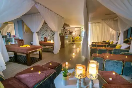 Happy Day Riverside & Spa Danang - 3