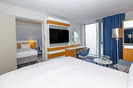 DoubleTree by Hilton London -Tower of London - 90