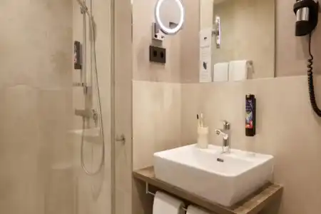 Holiday Inn - the niu, Hub Dusseldorf Messe by IHG - 28