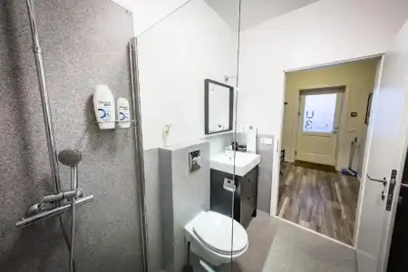 Bakki Apartments & Hostel - 135