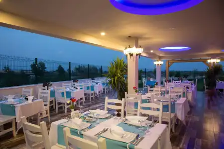Water Side Resort & Spa - Ultra All Inclusive - 35