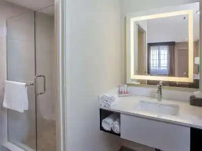 3 Bedroom Community House - 17