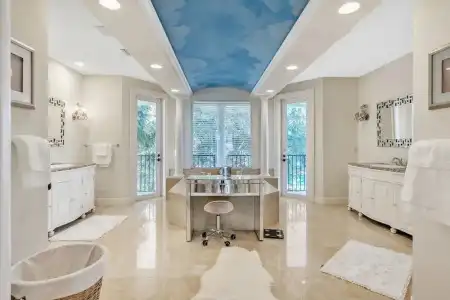 Luxury Home Villa D' Amore Southern Florida Paradise Sleeps 10 5 Bedroom Villa by RedAwning - 107