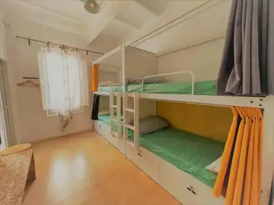 Bed & Bike Hostel Barcelona - 29