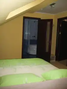 Premier Club - 24