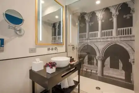 H10 Palazzo Canova - 38