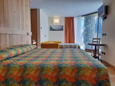 Pilier d'Angle - 24