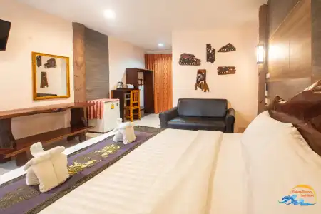 Naiyang Discovery Beach Resort - 4