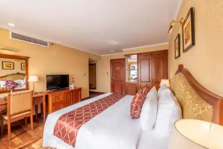 Grand Saigon - 46
