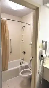 Executive Inn - 6