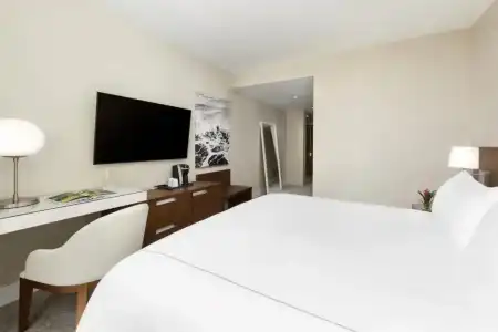 Acqua Bay Luxury Apartments - 42