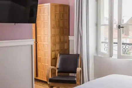 Hôtel St-Julien - 108