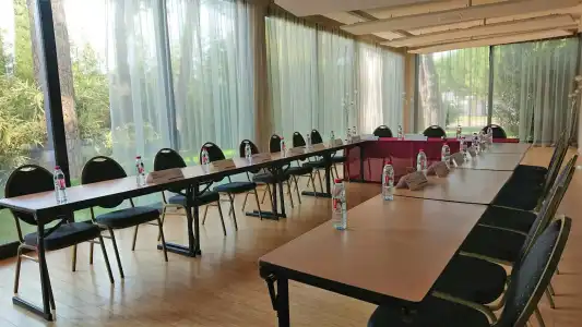 C Suites - 46