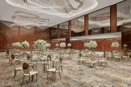 Ramses Hilton - 4