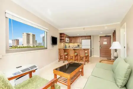 Luana Waikiki & Suites - 143