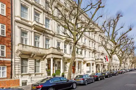 Queensgate Court - 30