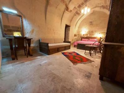 Armesos Cave - 230