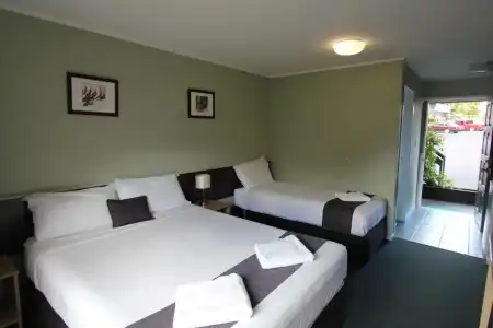 Motel 80 - 23