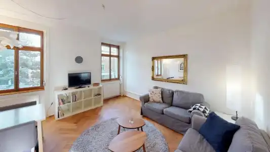 Unique Serviced Living at Airport Line - 23