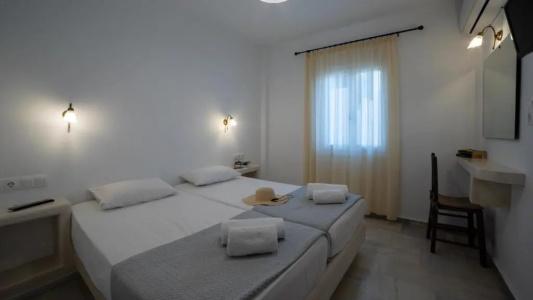 Aphrodite & Apartments - 32