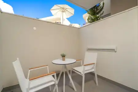 Mirablue Luxury Residences - 40
