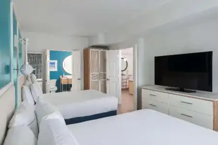 DoubleTree Suites by Hilton Naples - 96