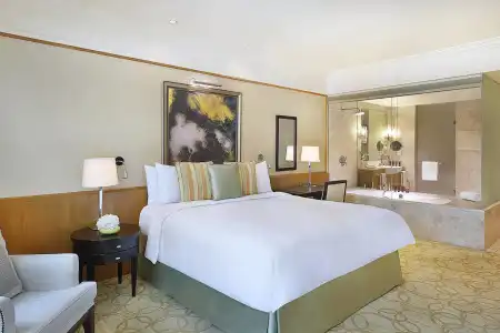 The Ritz-Carlton Executive Residences - 6