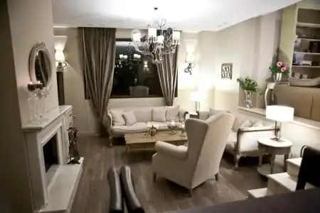 Melies Boutique - 1