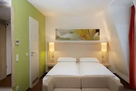 H+ München - 51