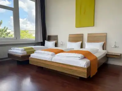 AMH Airport-Messe-Hotel - 41